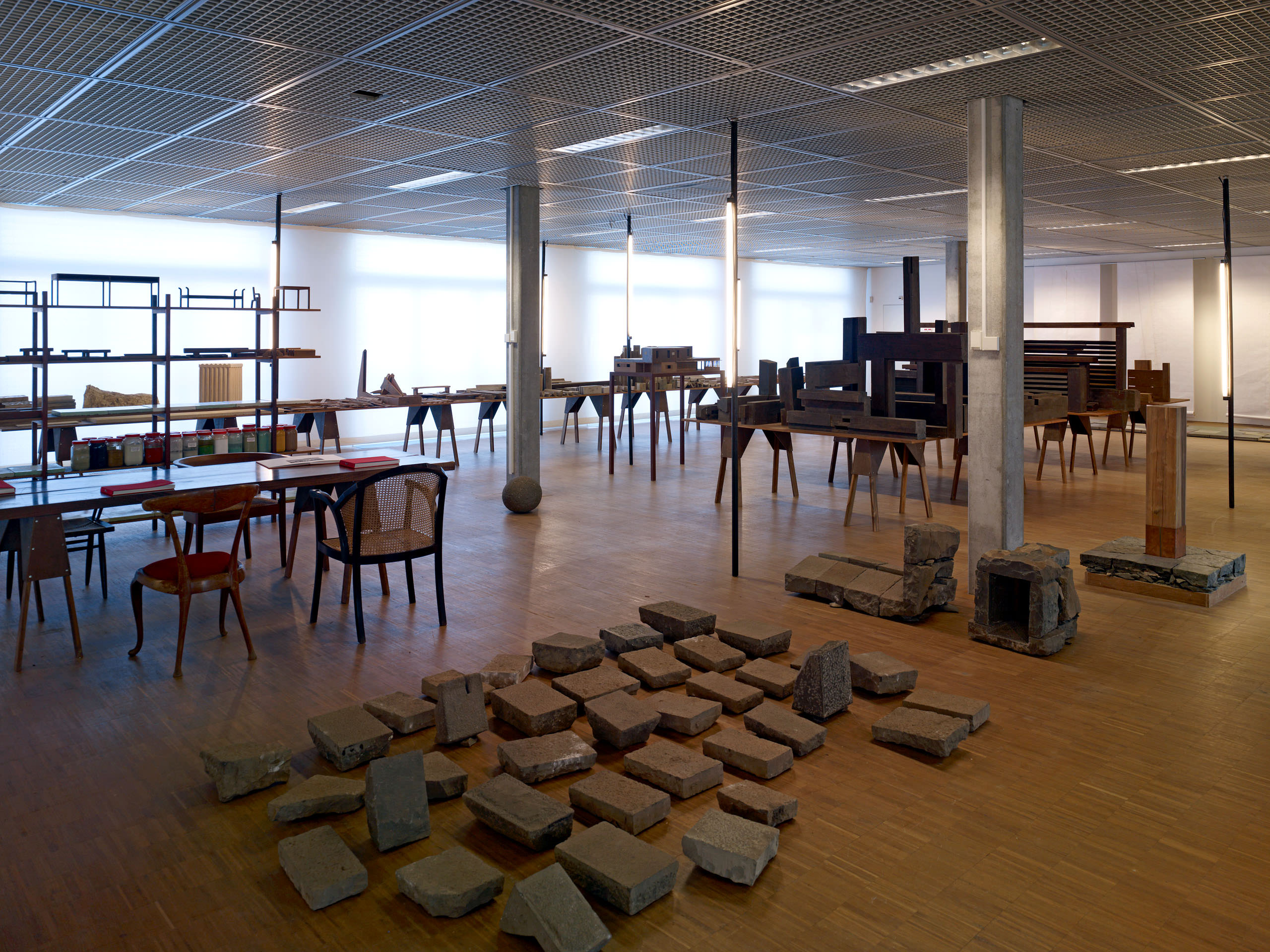 E11328 AP45 028076 j2560